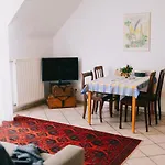 Bio-weingut Staffelter Hof Casa de Campo *