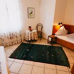 Bio-weingut Staffelter Hof Casa de Campo Kröv