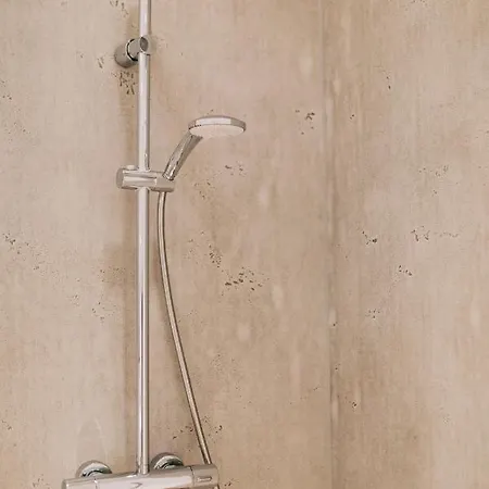 Bio-weingut Staffelter Hof Kır Evi Kröv