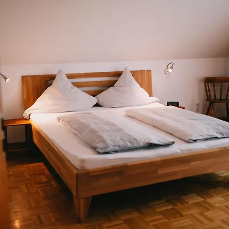 Bio-weingut Staffelter Hof