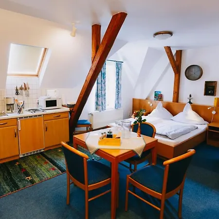 Bio-weingut Staffelter Hof *