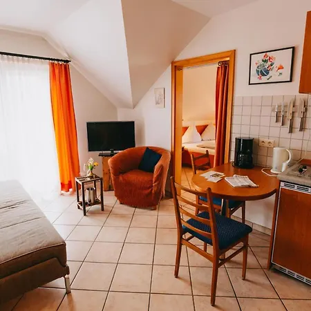 Landhaus Bio-weingut Staffelter Hof Kröv