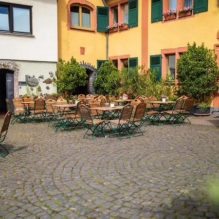 Bio-weingut Staffelter Hof