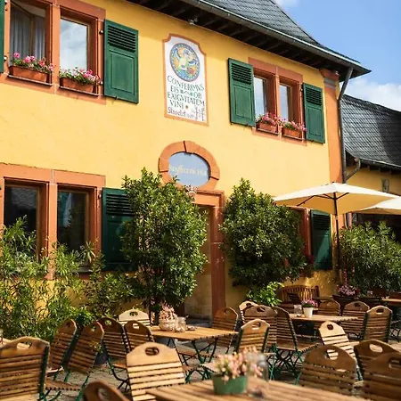 Bio-weingut Staffelter Hof Country house Krov