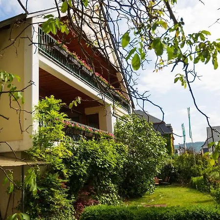 Bio-weingut Staffelter Hof Country house *