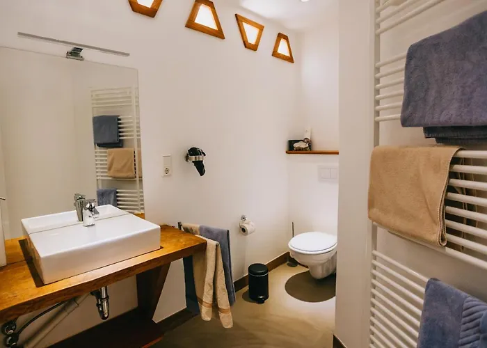 Bio-weingut Staffelter Hof *