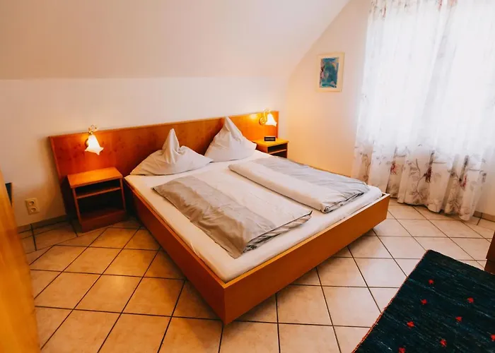 Bio-weingut Staffelter Hof