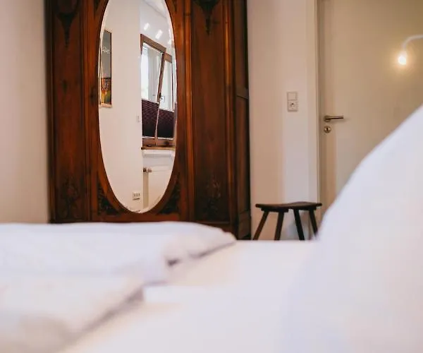 Bio-weingut Staffelter Hof Casa de Campo *