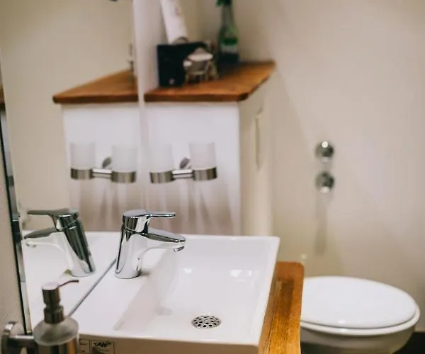 Bio-weingut Staffelter Hof Креф