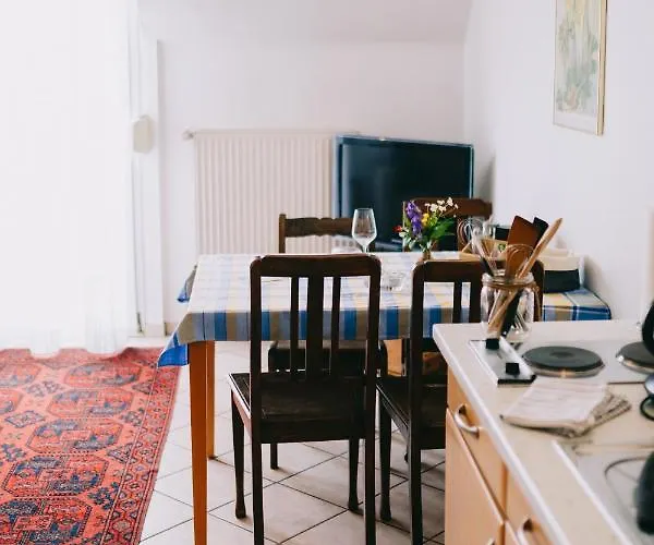 Bio-weingut Staffelter Hof Креф