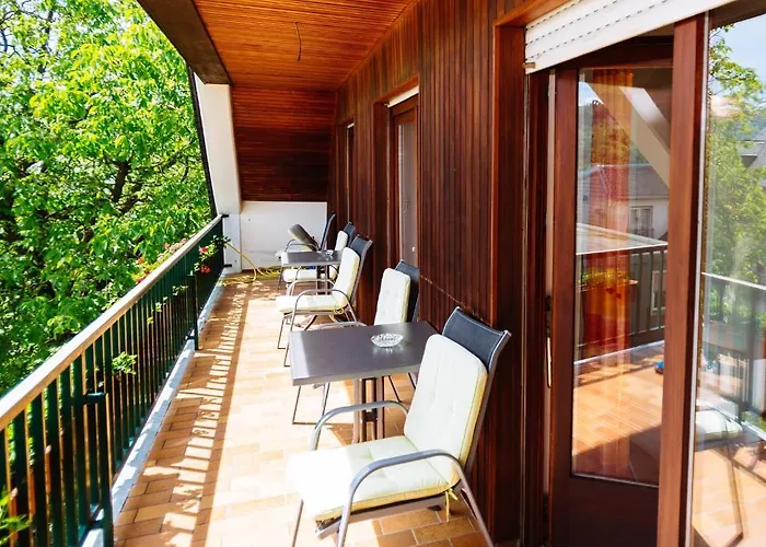 Bio-weingut Staffelter Hof *